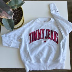 Tommy Jeans Embroidered Crewneck